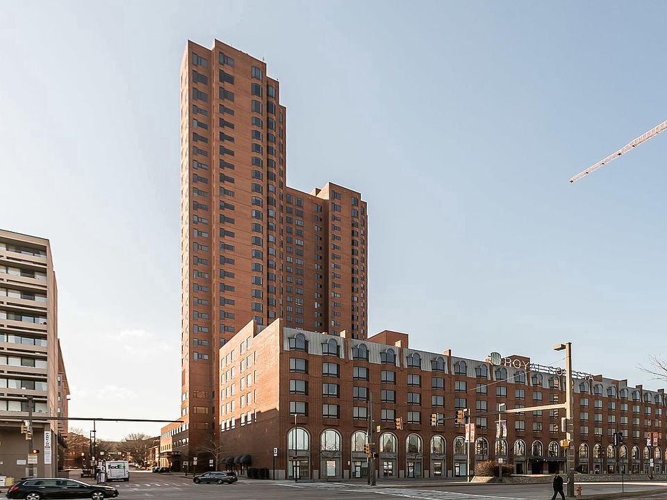 1st image of 10 E Lee St #201