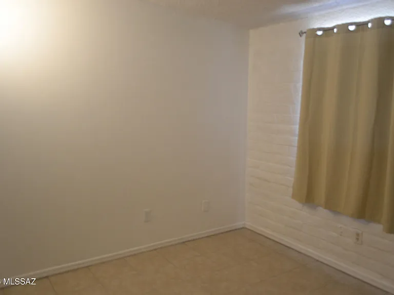 3865 E Glenn St — Photo 14