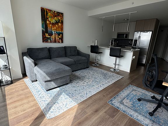 2nd image of 344 N Canal St #1312