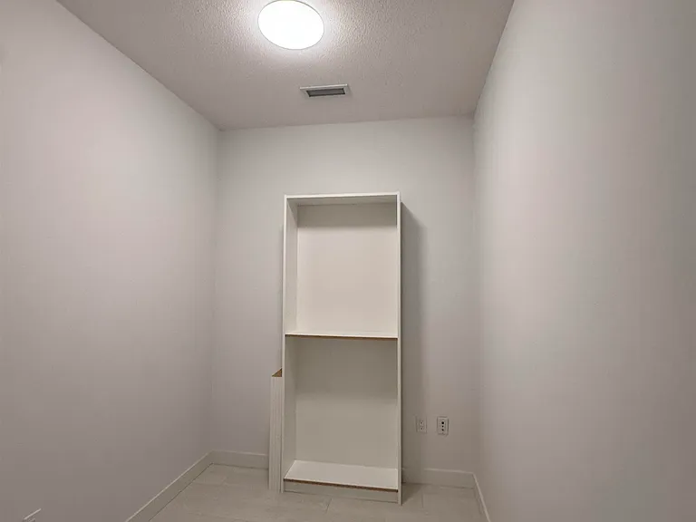 3581 Ross Dr #300 — Photo 3