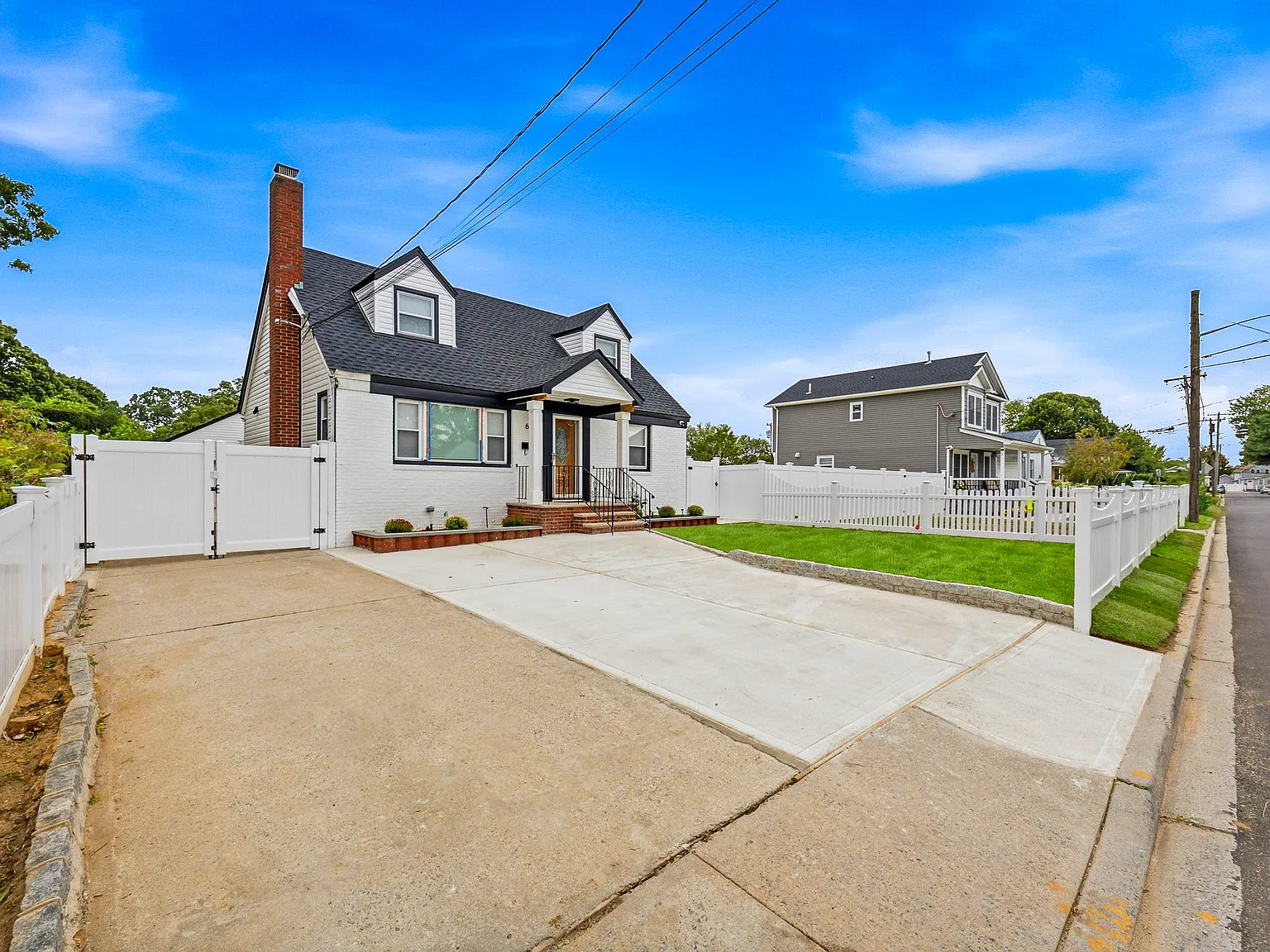 4 bed, $4,000 — Photo 2