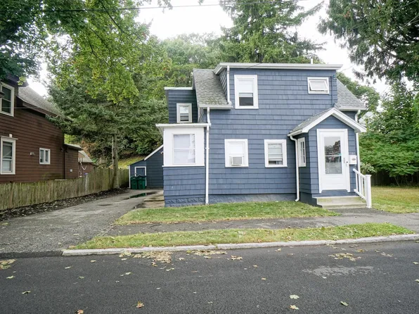 12 Bailey St, Lynn, MA 01904