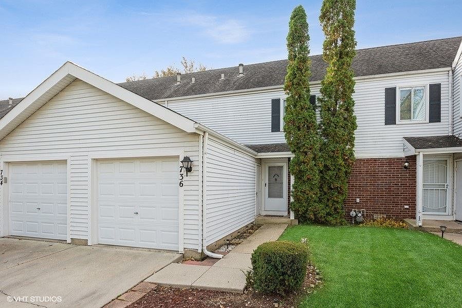 1st image of 736 Hearth Dr