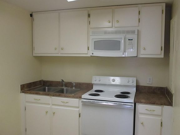 5th image of 205 S Bilbro Ave APT B