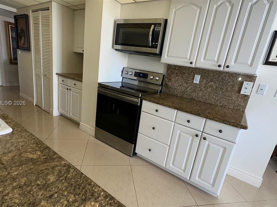 1st image of 210 174th St APT 1909