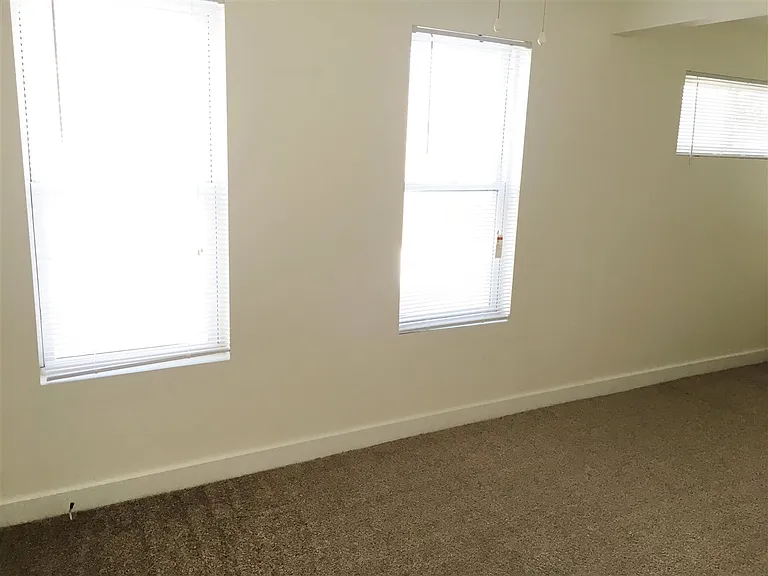 82 3rd St #1 — Photo 30