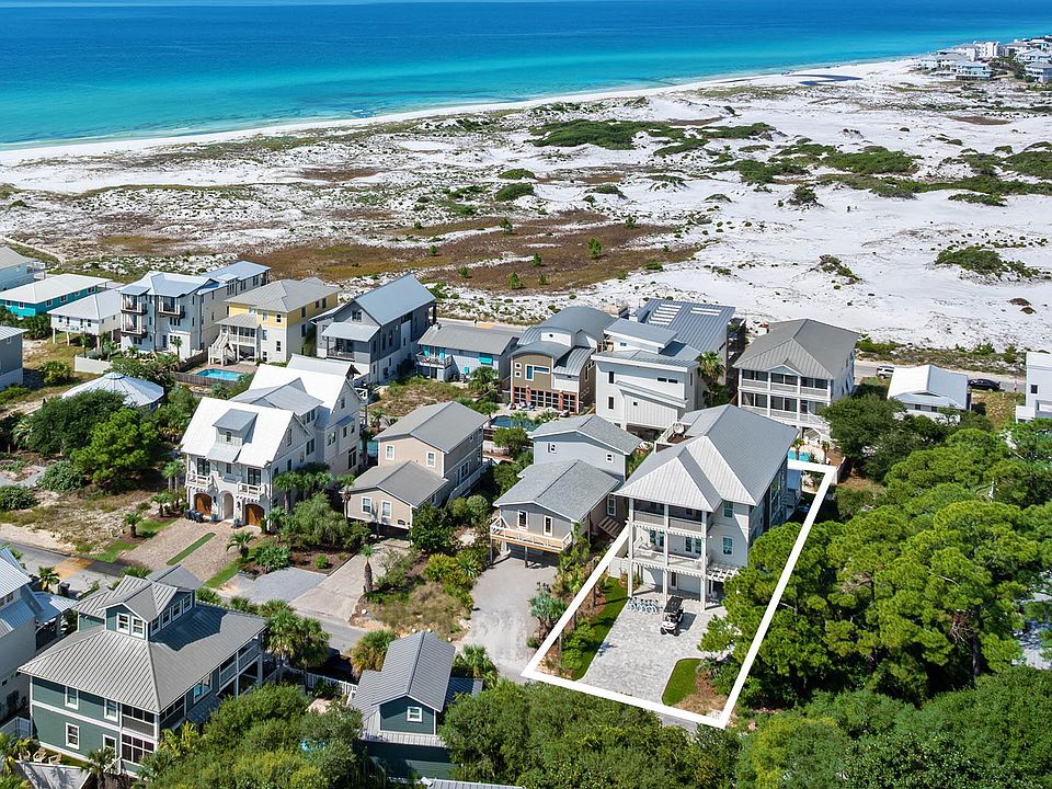 1st image of 176 Magnolia St