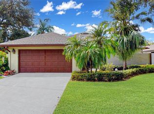 17 Abbey Ct, Haines City, FL 33844
