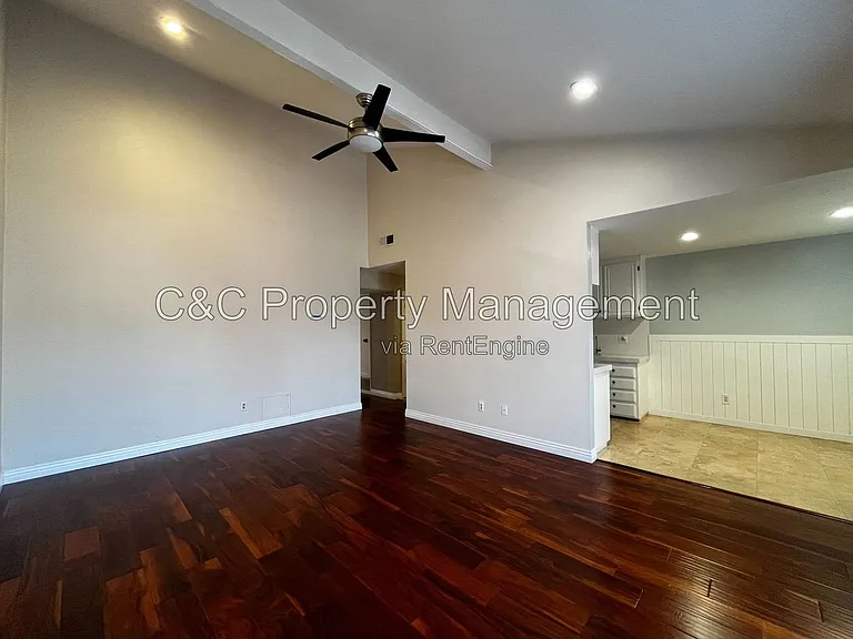 700 W La Veta Ave #A10 — Photo 14
