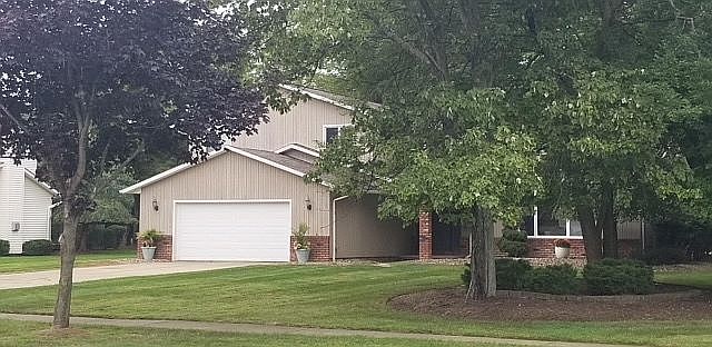 1st image of 400 Lynden Dr