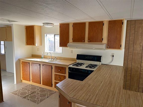 5th image of 1181 E Laxford St