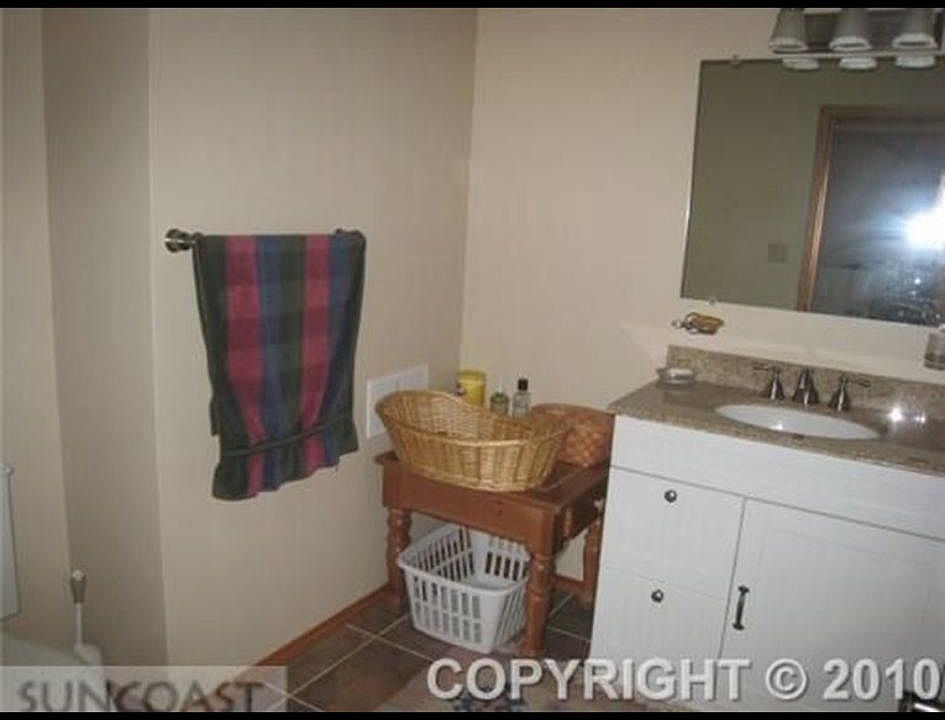 1st image of 1956 Cove Dr