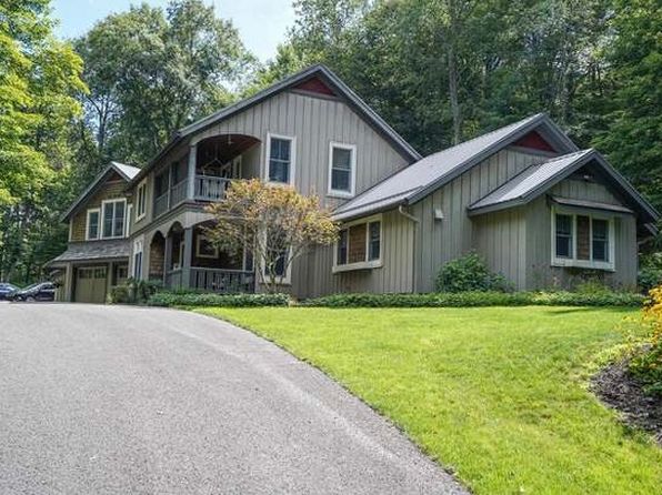 43 Robinwood Dr
