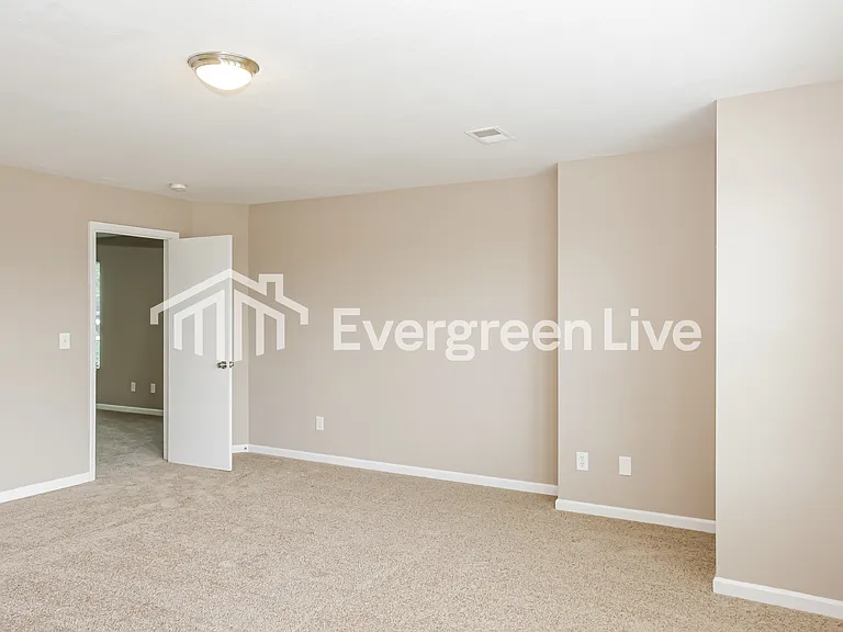 203 Dormont Dr NE — Photo 8