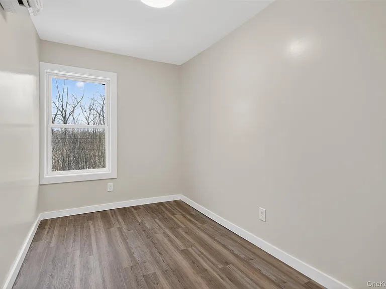 303 Main St #3R — Photo 9