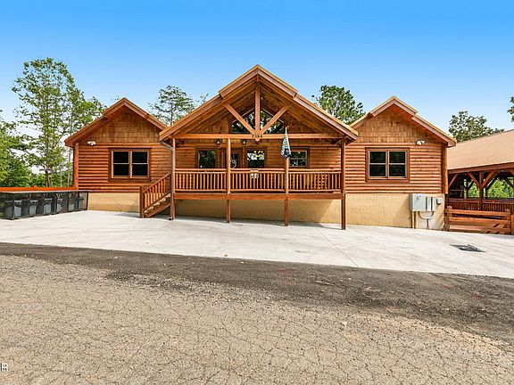 2nd image of 2586 Rogers Way