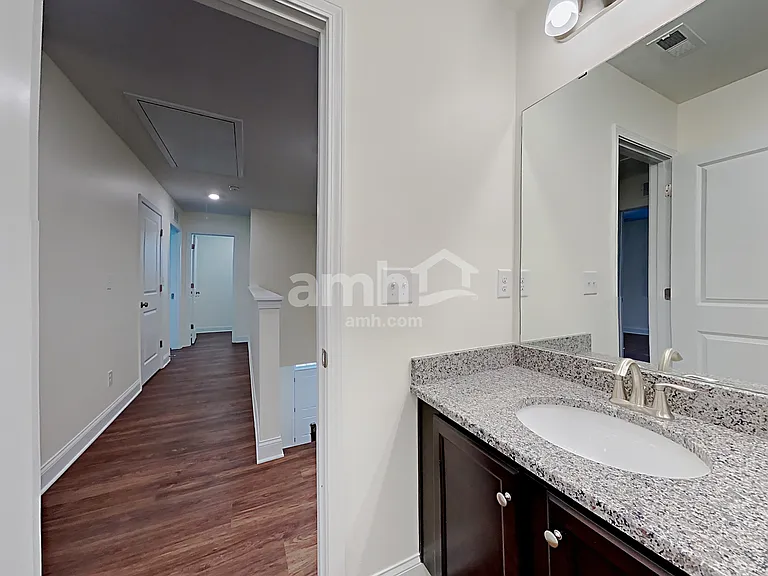 144 Twin River Dr — Photo 23