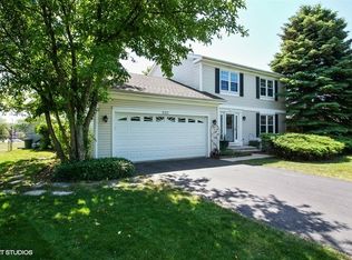 633 Big Sky Trl, Cary, IL 60013