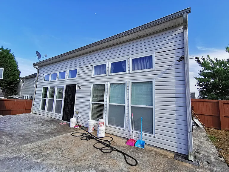 1913 Executive Dr — Photo 45