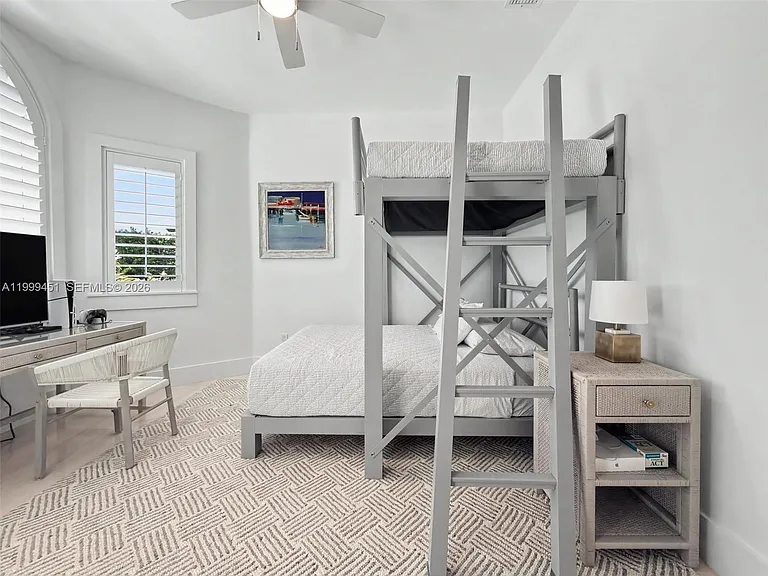 13689 Deering Bay Dr — Photo 15