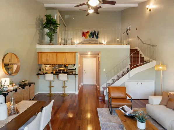707 Fathom Dr APT 208, San Mateo, CA 94404