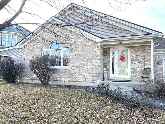 3rd image of 1805 Brighton Ln