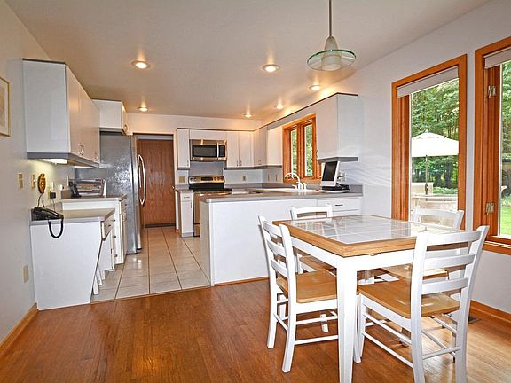 3rd image of 3696 E Jane Dr