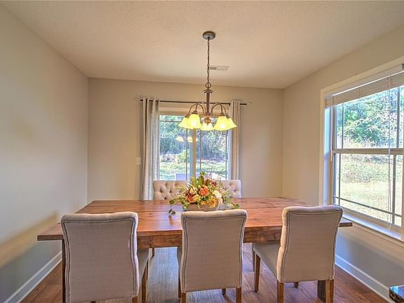 4th image of 188 Dellwood Dr
