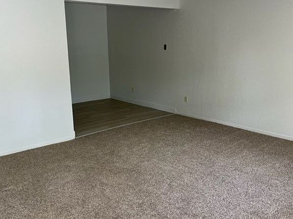 3rd image of 1825 E Long St #1