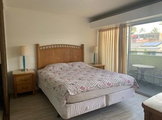 426 Pau St APT 10, Honolulu, HI 96815