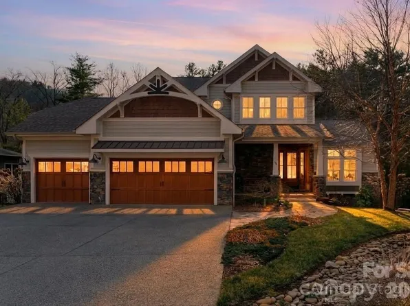 14 Twinflower Trl, Asheville, NC 28804