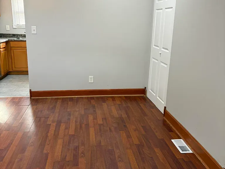 604 Winkler Ave — Photo 11