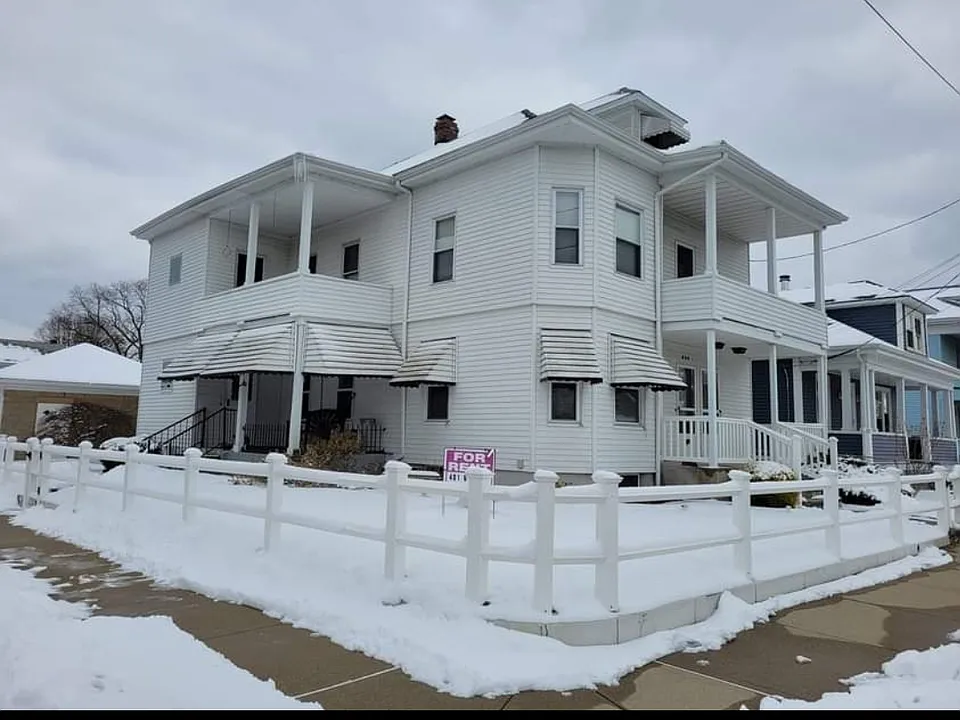 239 Grand Ave #1