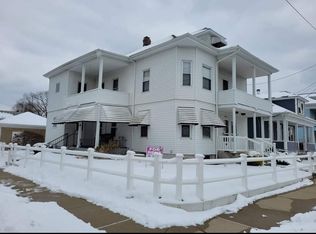 239 Grand Ave #1, Pawtucket, RI 02861