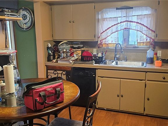 5th image of 24780 Picone Ln