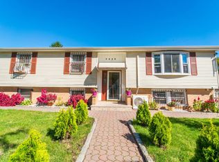 1456 Louis Nine Blvd, Bronx, NY 10459