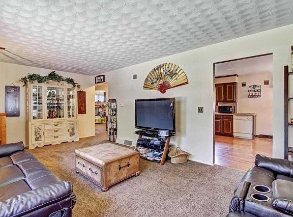 5th image of 2514 Anita Dr
