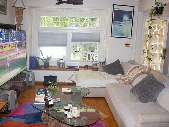 3rd image of 807-09 Pacific Ave #807