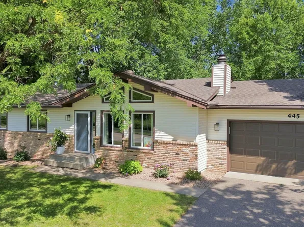 445 Gramsie Rd, Shoreview, MN 55126