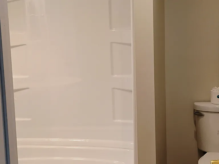 Basement full bathroom