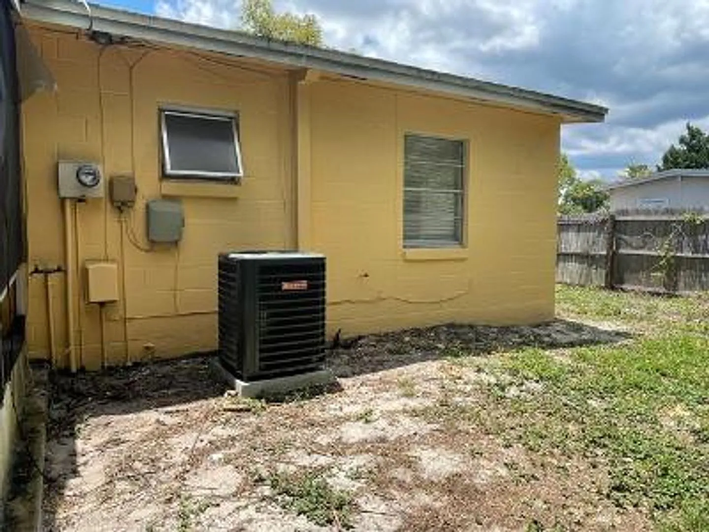 Cozy Deltona Home, NEW AC and upgrades — Photo 2