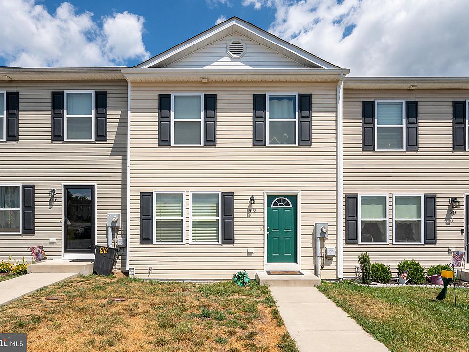 1st image of 62 Daffodil Ct