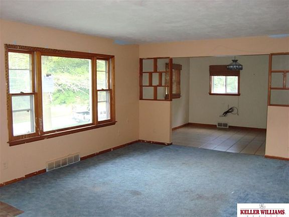 3rd image of 7304 Sarpy Ave