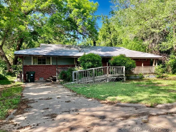 1238 E 8th St, Cushing, OK 74023