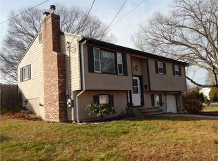 319 Talcott St, Woonsocket, RI 02895