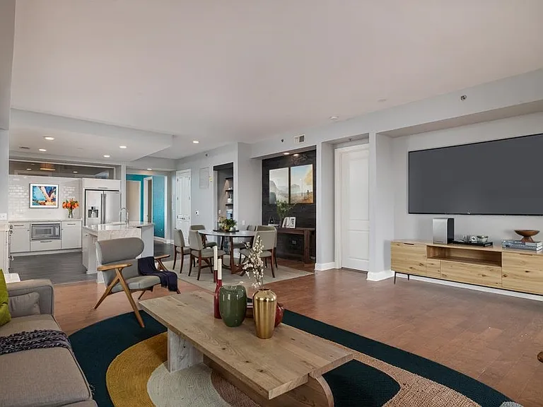 717 Riverside Dr #1105 — Photo 10