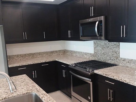 5th image of 8572 Stanton Ave