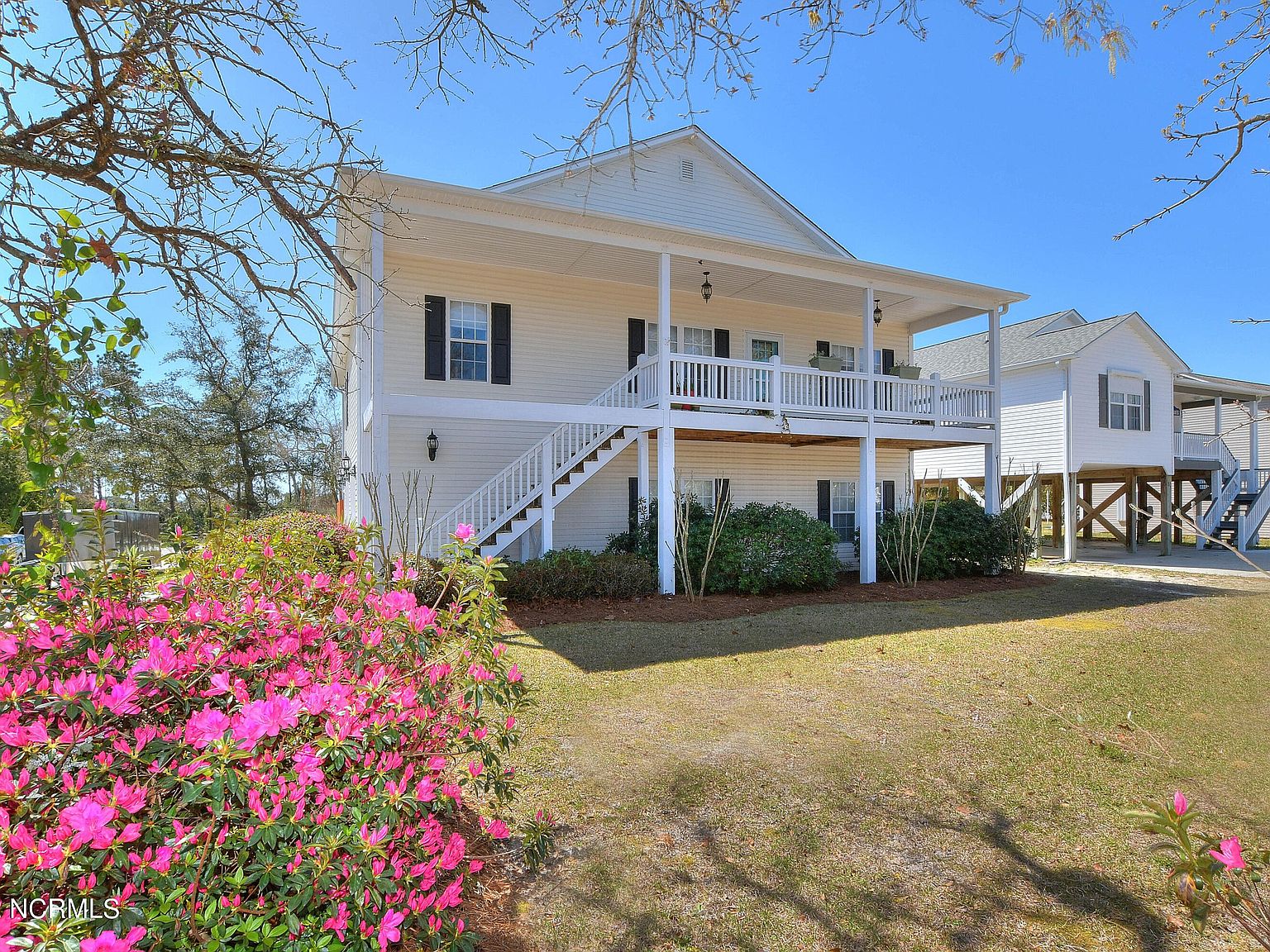 2407 E Oak Island Drive