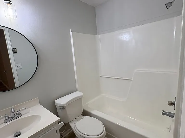 818 Meadow Ridge Ct — Photo 7