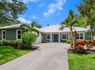1760 Arlington St, Sarasota, FL 34239